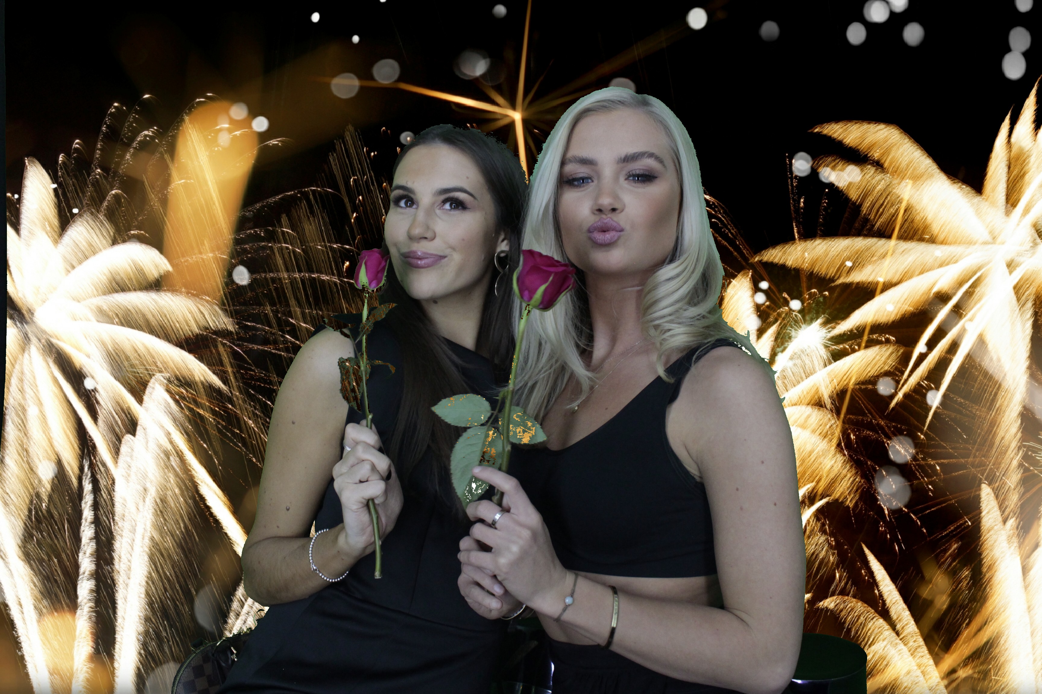NYE Party | View more photos from the event at gallery.myphotoboothexperience.co.uk/u/MyPhotoBoothExperienceLtd/NYE-Party